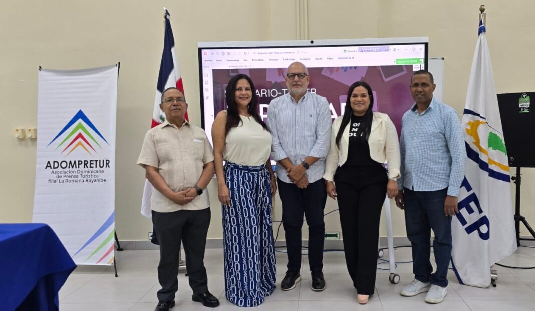 José Tejada Gómez, Raysa Feliz, Julián Mercedes, Sarah Herández y Marcos Cadet.